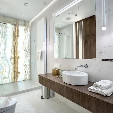 30Th+ Floor Apartments In Sky Tower Wrocław Zewnętrze zdjęcie