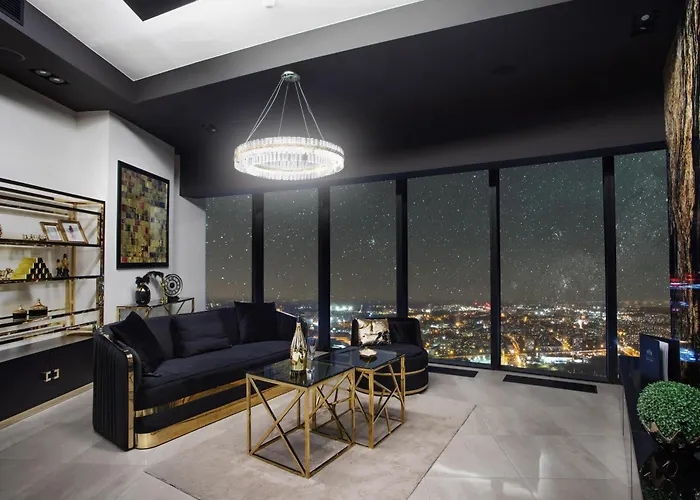 30Th+ Floor Apartments In Sky Tower