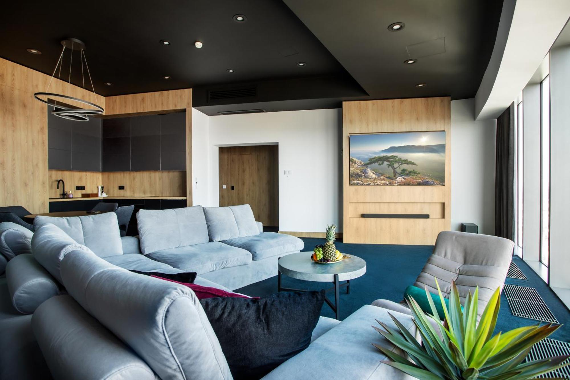 30th+ Floor In Sky Tower Apartament *